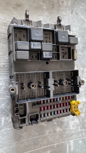       (  BSI / BSM )  Jeep Grand Cherokee - P56042944AF