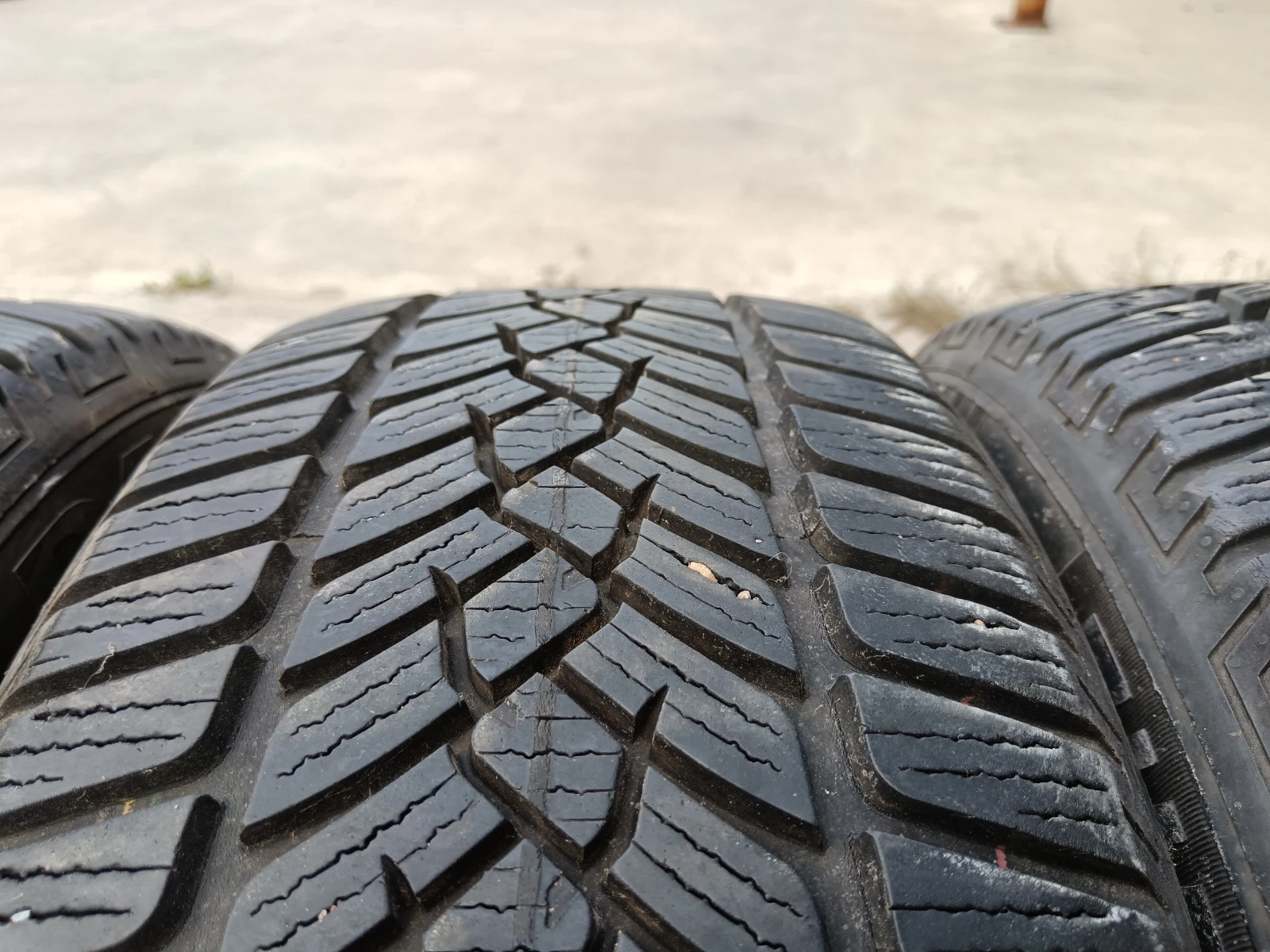  215/55R17 | Mobile.bg   2