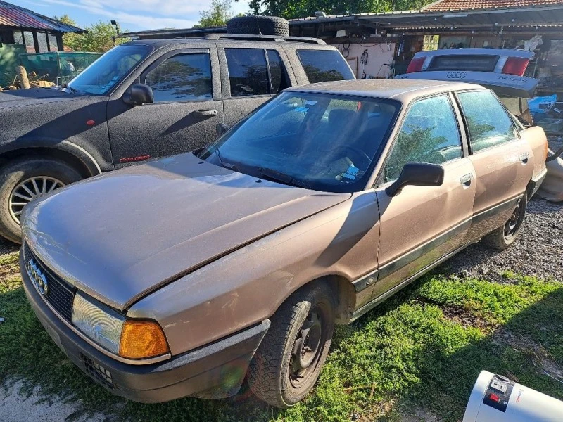 Audi 80 1.9 бензин, снимка 2 - Автомобили и джипове - 47175648