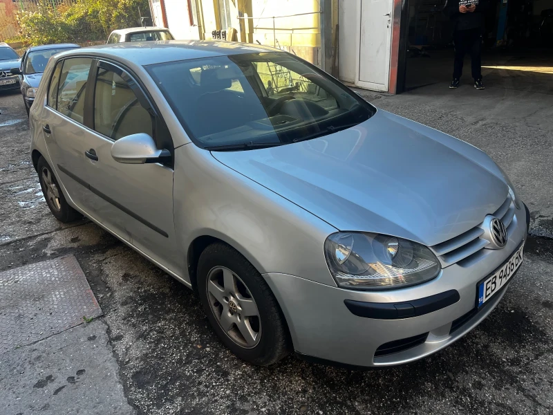 VW Golf, снимка 2 - Автомобили и джипове - 47379142