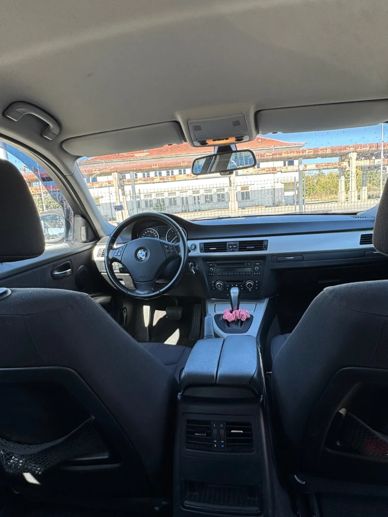 BMW 320, снимка 8 - Автомобили и джипове - 47690322