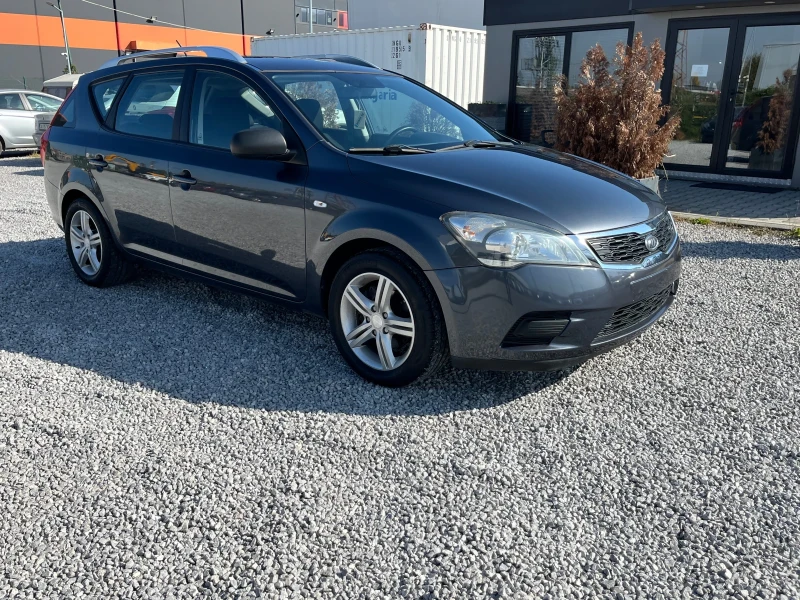 Kia Ceed FACE LIFT -1.6CRDI-90k.c SPORT WAGON LX, снимка 8 - Автомобили и джипове - 47714623