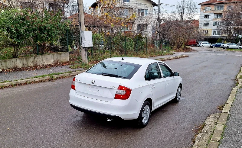Skoda Rapid Седан 2016г. EURO6 1.6tdi 115кс , снимка 3 - Автомобили и джипове - 52598246