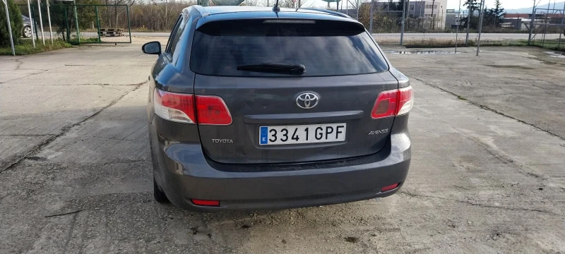 Toyota Avensis 2.0 DFD 126кс, снимка 4 - Автомобили и джипове - 52838359