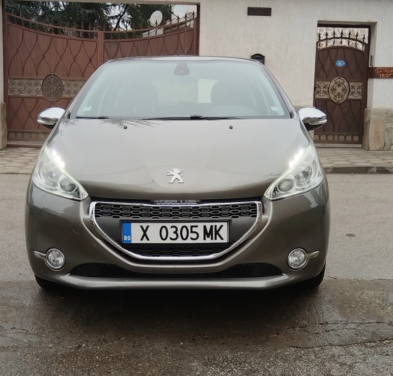 Peugeot 208 1.6HDI, NAVI, LED, снимка 15 - Автомобили и джипове - 52859162