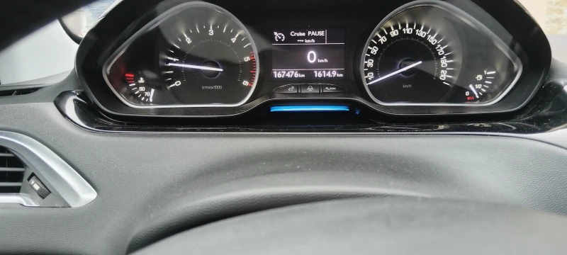 Peugeot 208 1.6HDI, NAVI, LED, снимка 7 - Автомобили и джипове - 52859162