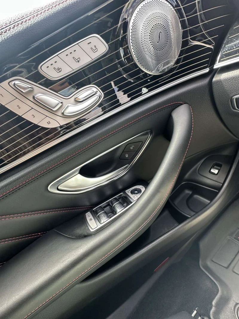 Mercedes-Benz E 43 AMG, снимка 10 - Автомобили и джипове - 53358599