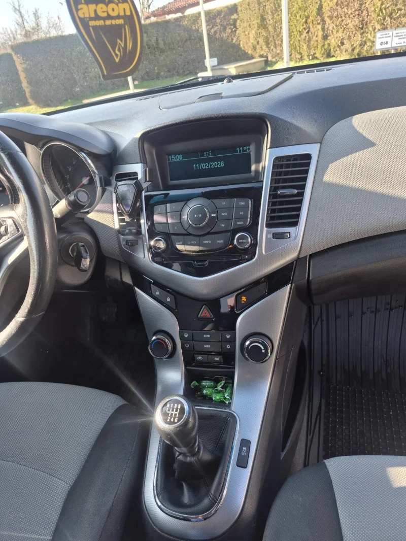 Chevrolet Cruze, снимка 9 - Автомобили и джипове - 53458817
