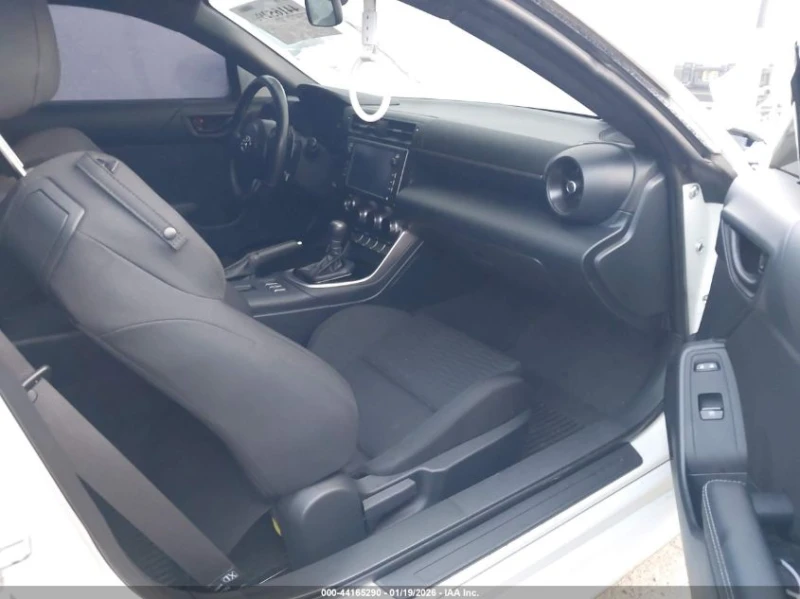 Toyota GR86, снимка 10 - Автомобили и джипове - 53507415