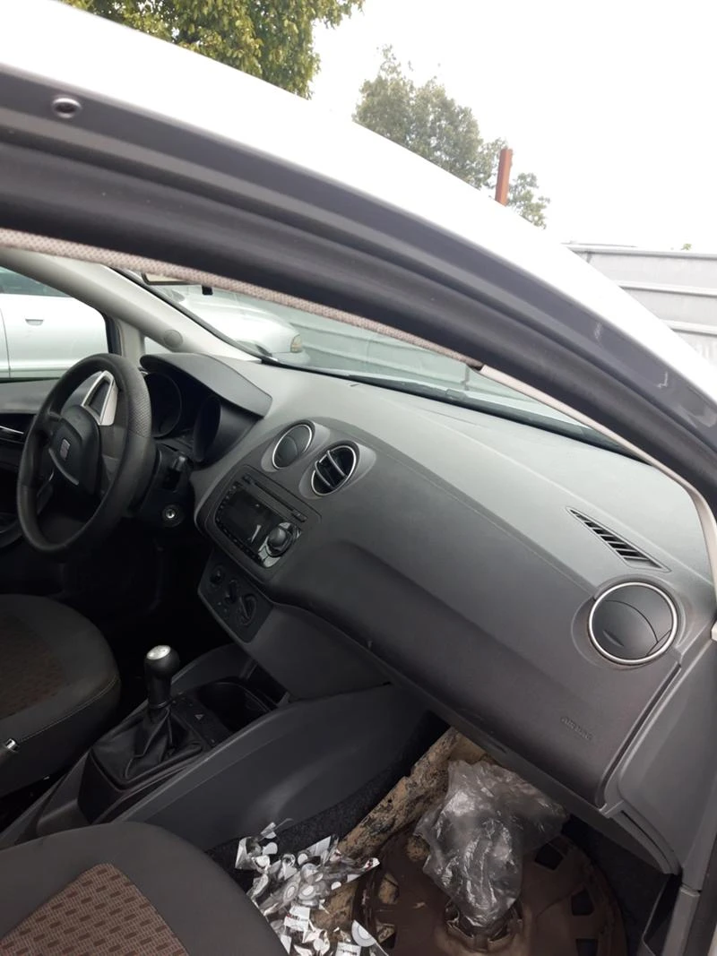 Seat Ibiza 1.4 16v НА ЧАСТИ, снимка 5 - Автомобили и джипове - 34213186