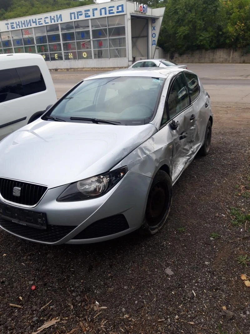 Seat Ibiza 1.4 16v НА ЧАСТИ, снимка 2 - Автомобили и джипове - 34213186