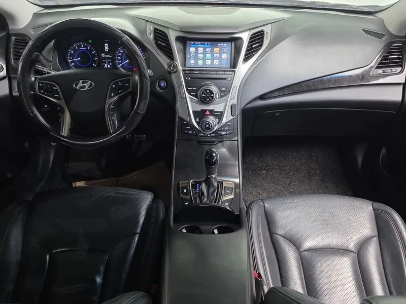 Hyundai Grandeur 2.4, снимка 7 - Автомобили и джипове - 54626085