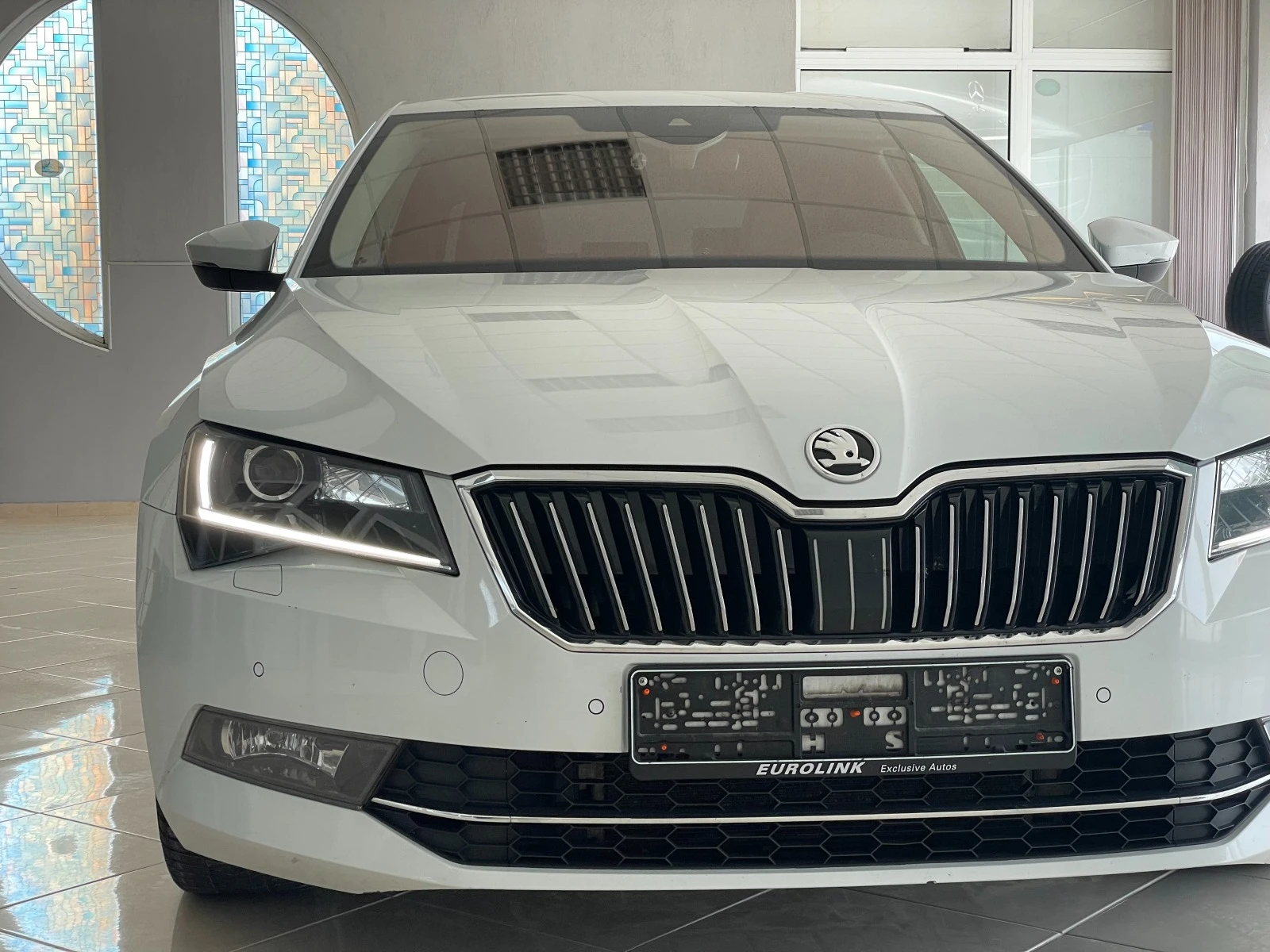 Skoda Superb НАЛИЧЕН* 2.0TDI* DSG* Alkantra* 19Zoll* CANTON* DC - изображение 5