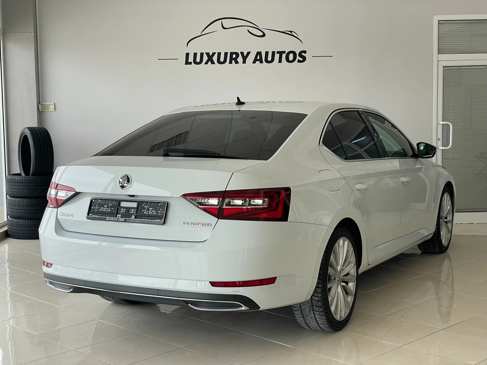 Skoda Superb НАЛИЧЕН* 2.0TDI* DSG* Alkantra* 19Zoll* CANTON* DC - изображение 9