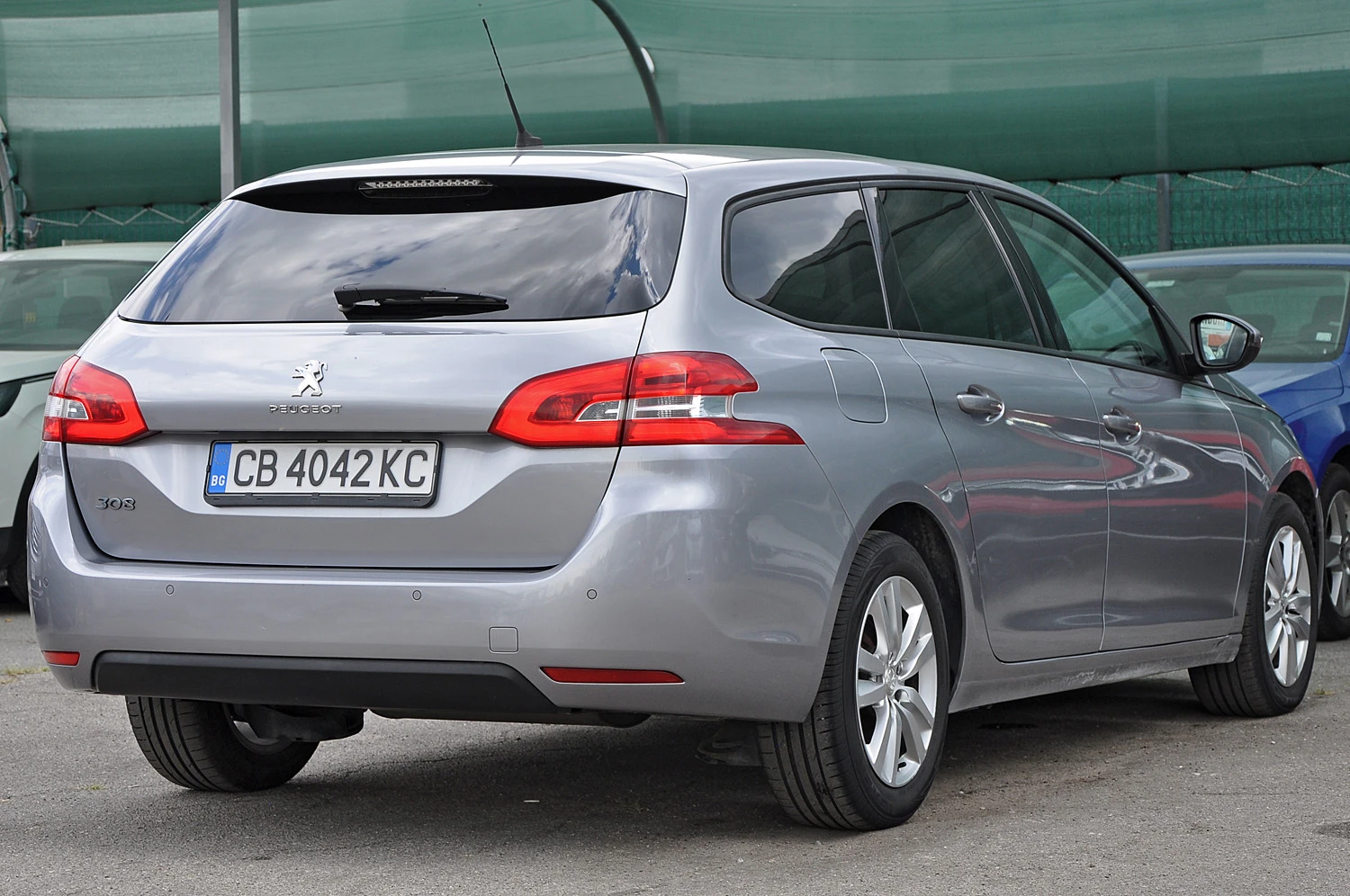 Peugeot 308 1.2 e-THP AT - изображение 4