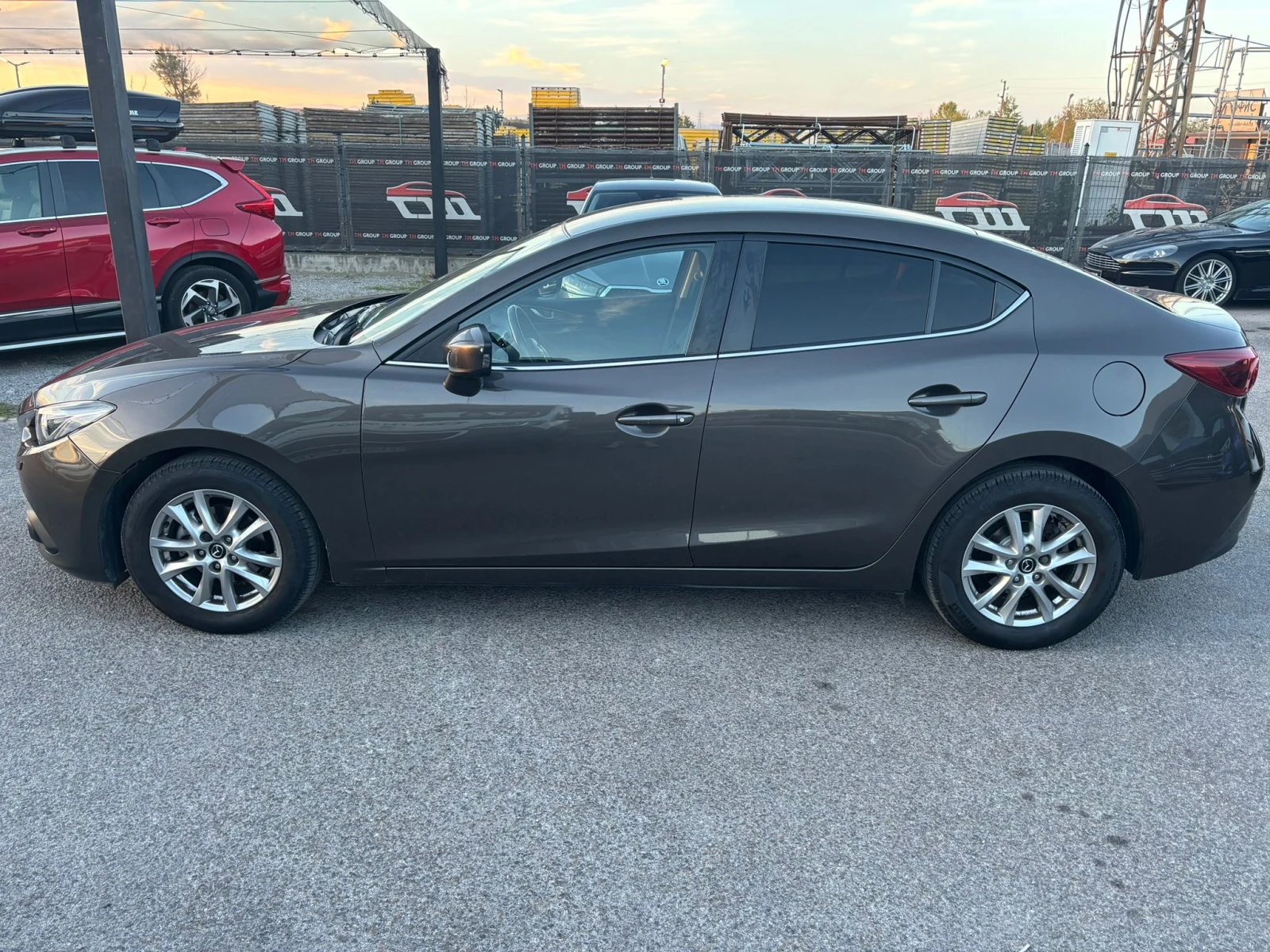 Mazda 3 1.5* Skyactive* KEYLESS GO - изображение 3