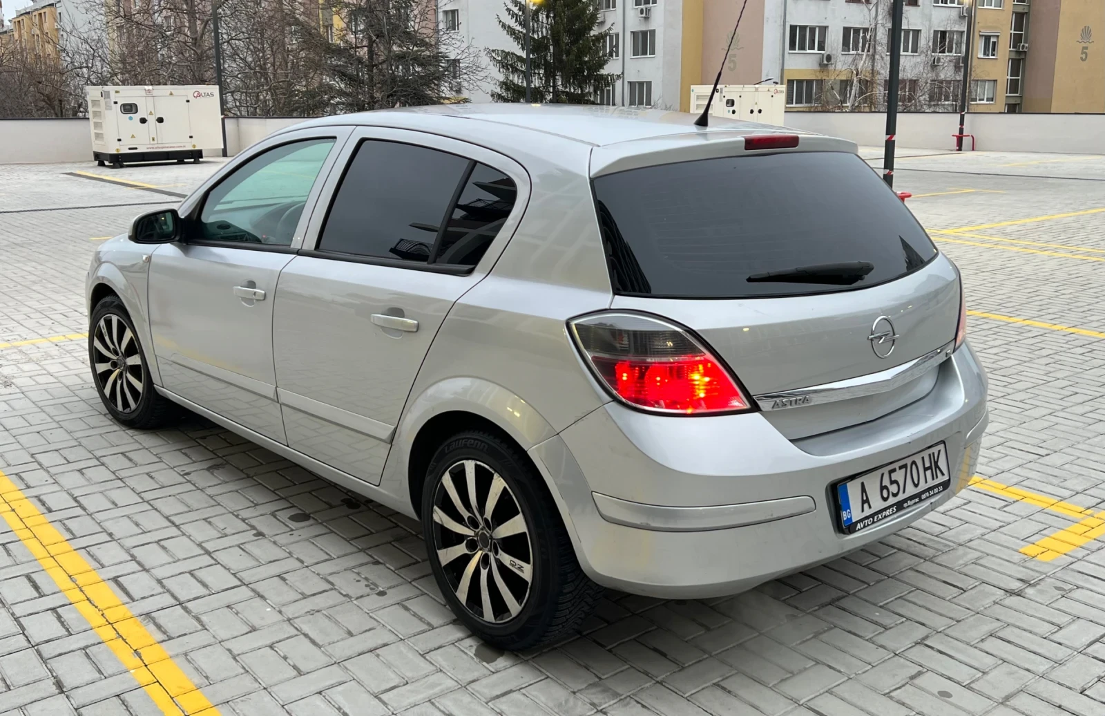 Opel Astra 1.6 Газов/Инж 2010г - изображение 5