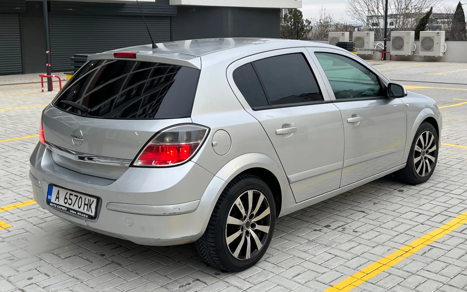 Opel Astra 1.6 Газов/Инж 2010г - изображение 4