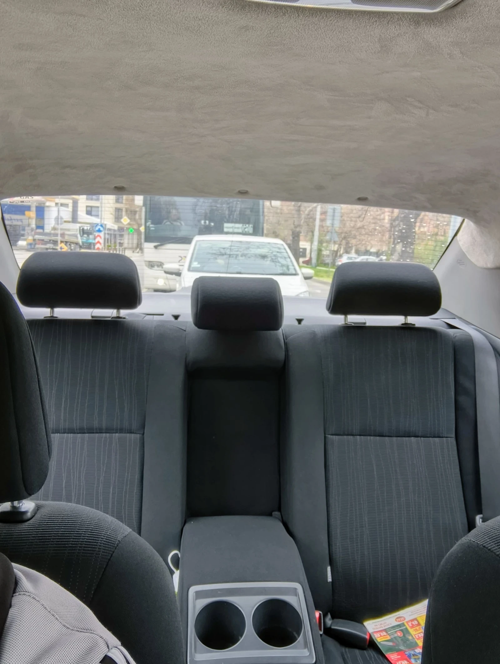 Toyota Corolla 1, 6 16VVTI, 132кс, 6MT - изображение 7