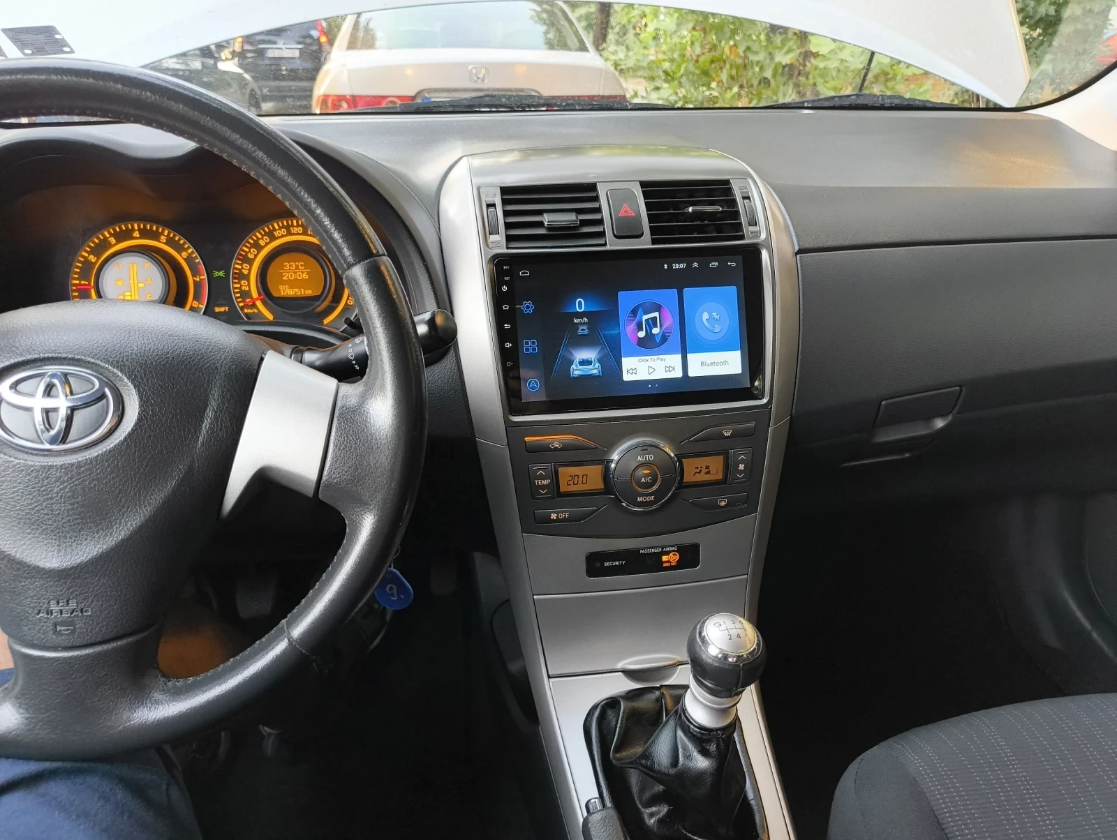 Toyota Corolla 1, 6 16VVTI, 132кс, 6MT - изображение 4