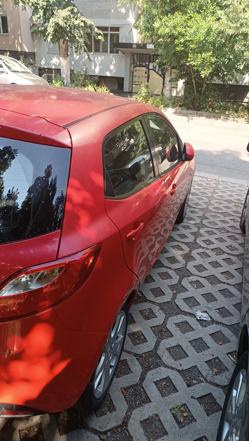 Mazda 2  - изображение 2