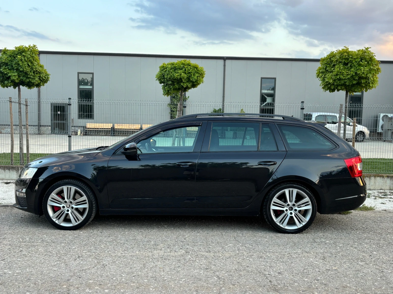 Skoda Octavia VRS 2.0TDI  - изображение 5
