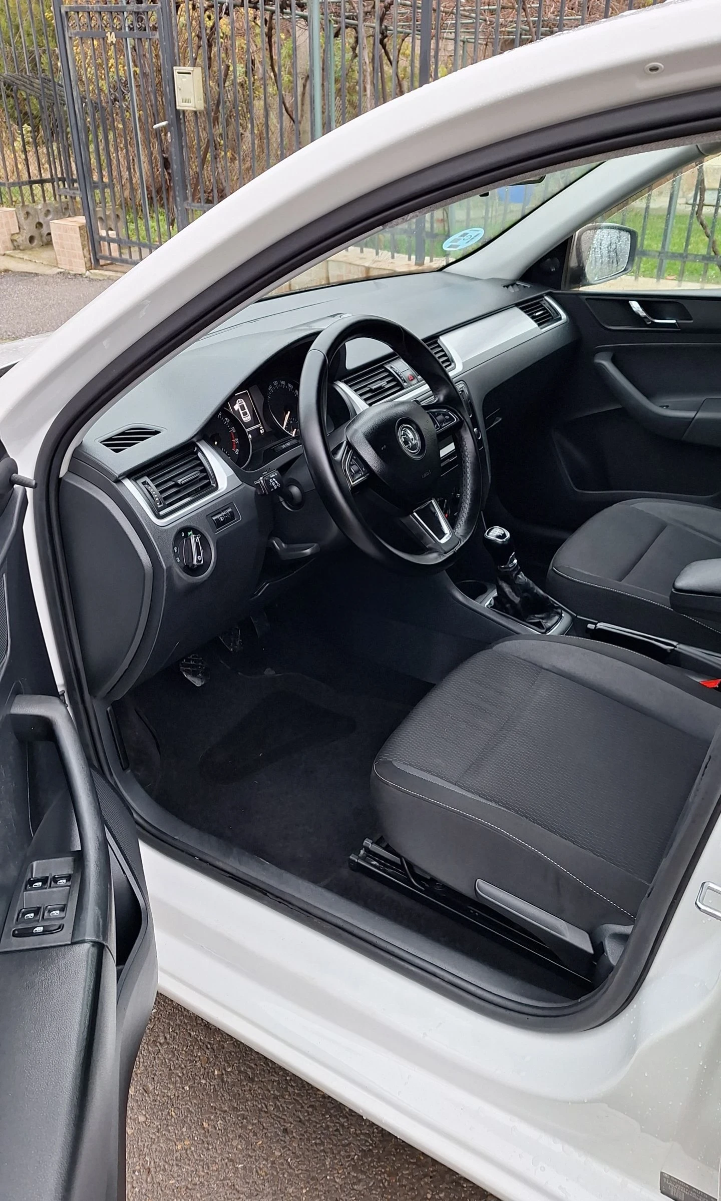 Skoda Rapid Седан 2016г. EURO6 1.6tdi 115кс  - изображение 6