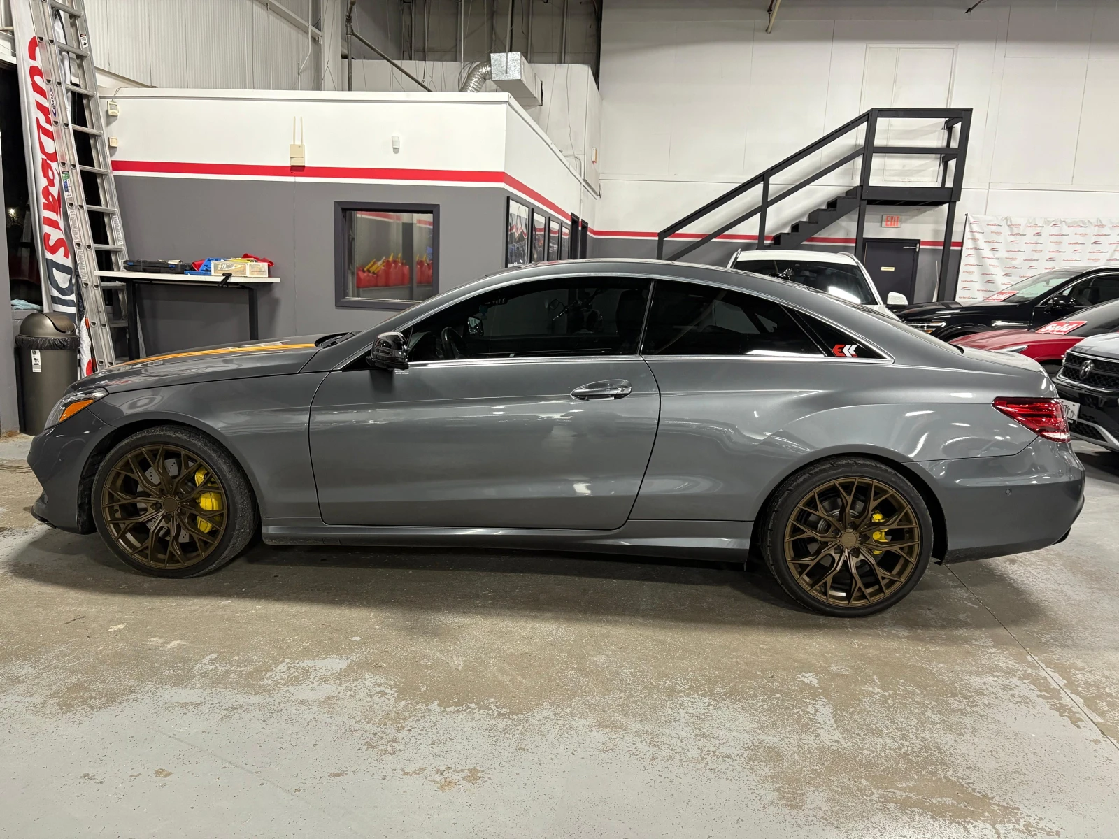 Mercedes-Benz E 500 * CARFAX * БЕЗ ПЪРВОНАЧАЛНА ВНОСКА - изображение 4