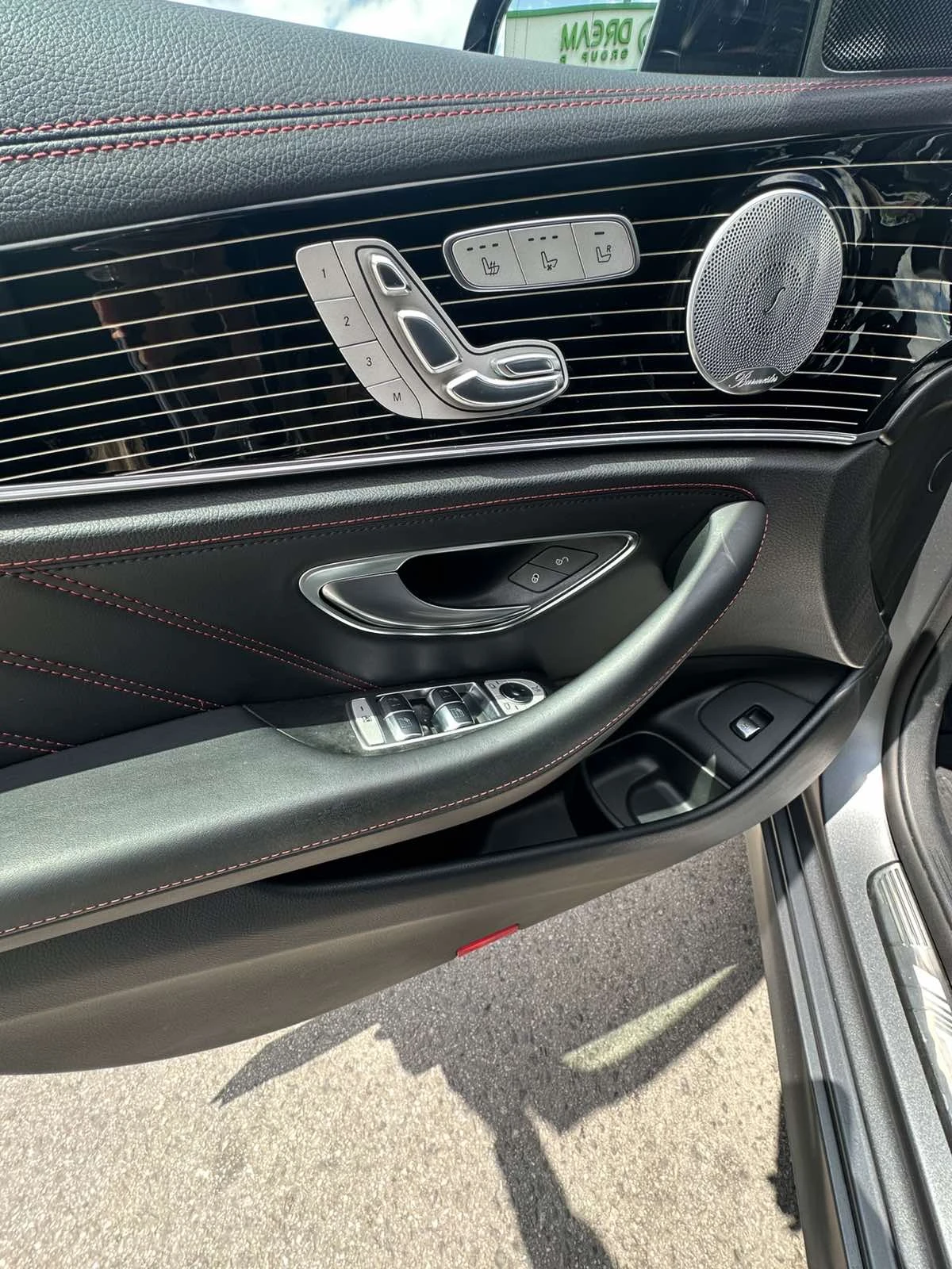 Mercedes-Benz E 43 AMG  - изображение 5