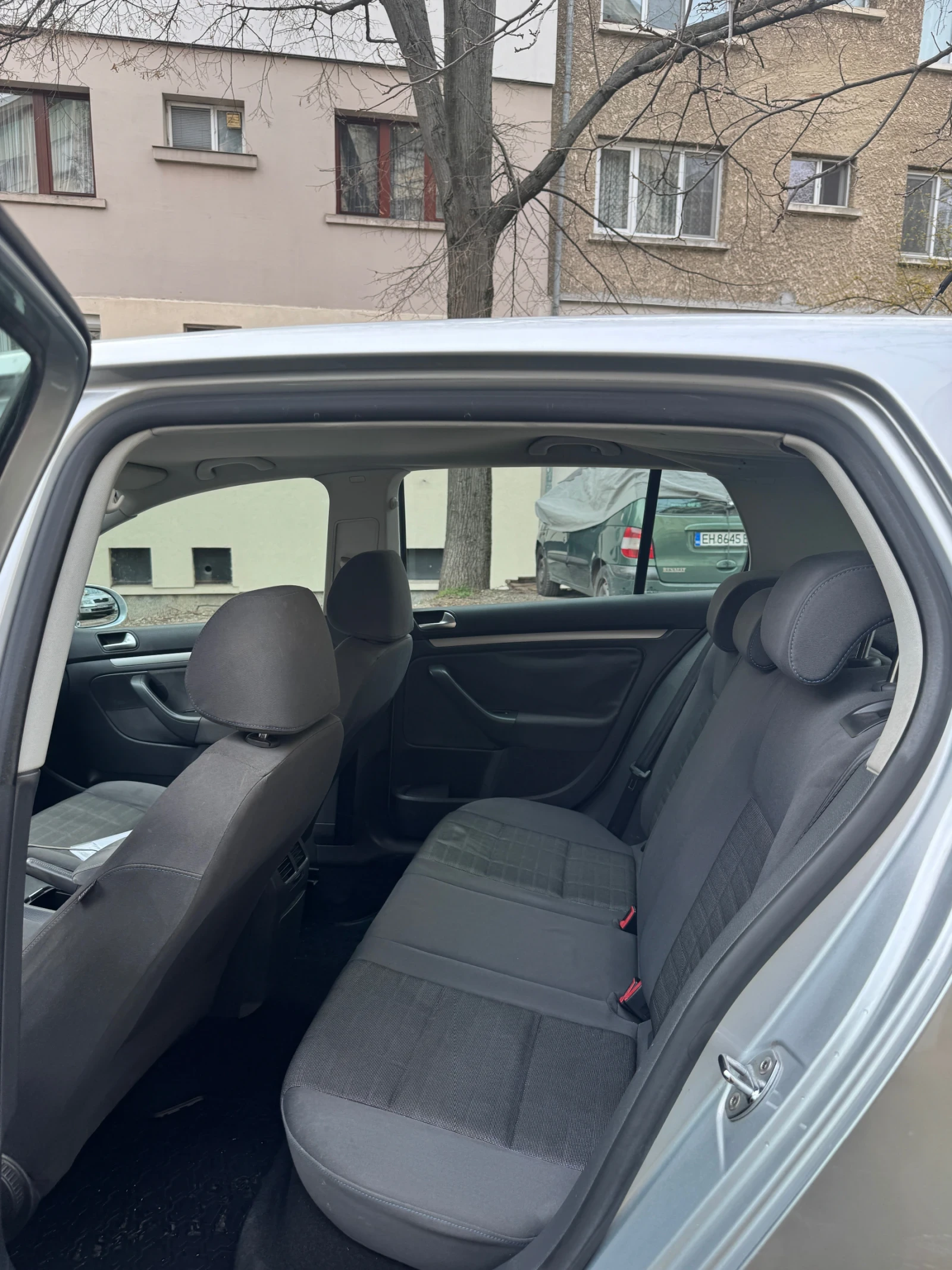 VW Golf VW Golf 5 1.6 MPI (газ/бензин), снимка 7 - Автомобили и джипове - 53928800