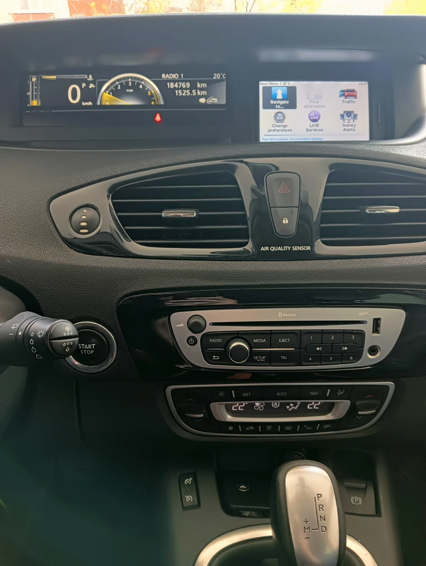 Renault Scenic, снимка 6 - Автомобили и джипове - 53988585
