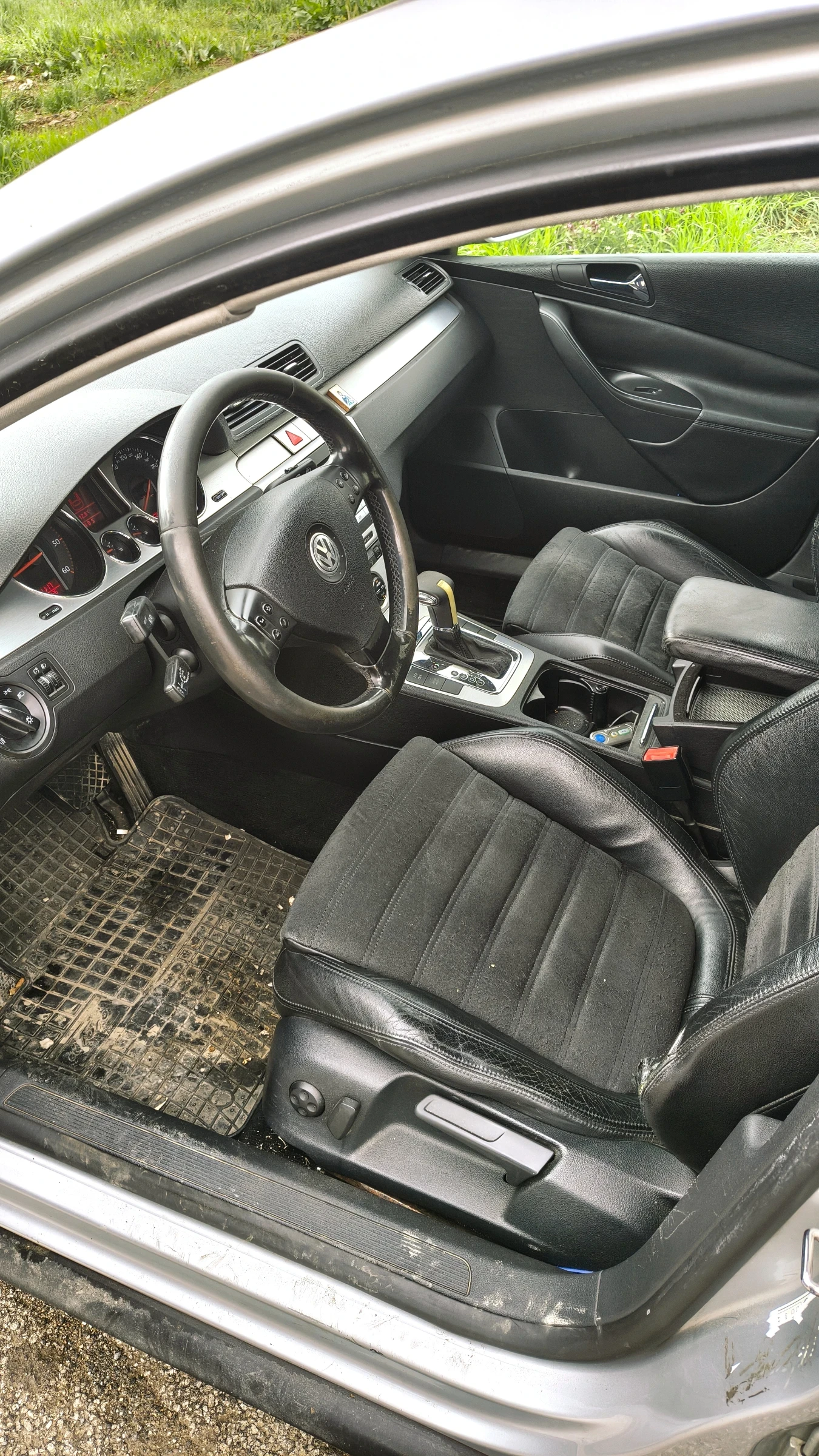 VW Passat, снимка 11 - Автомобили и джипове - 54060057