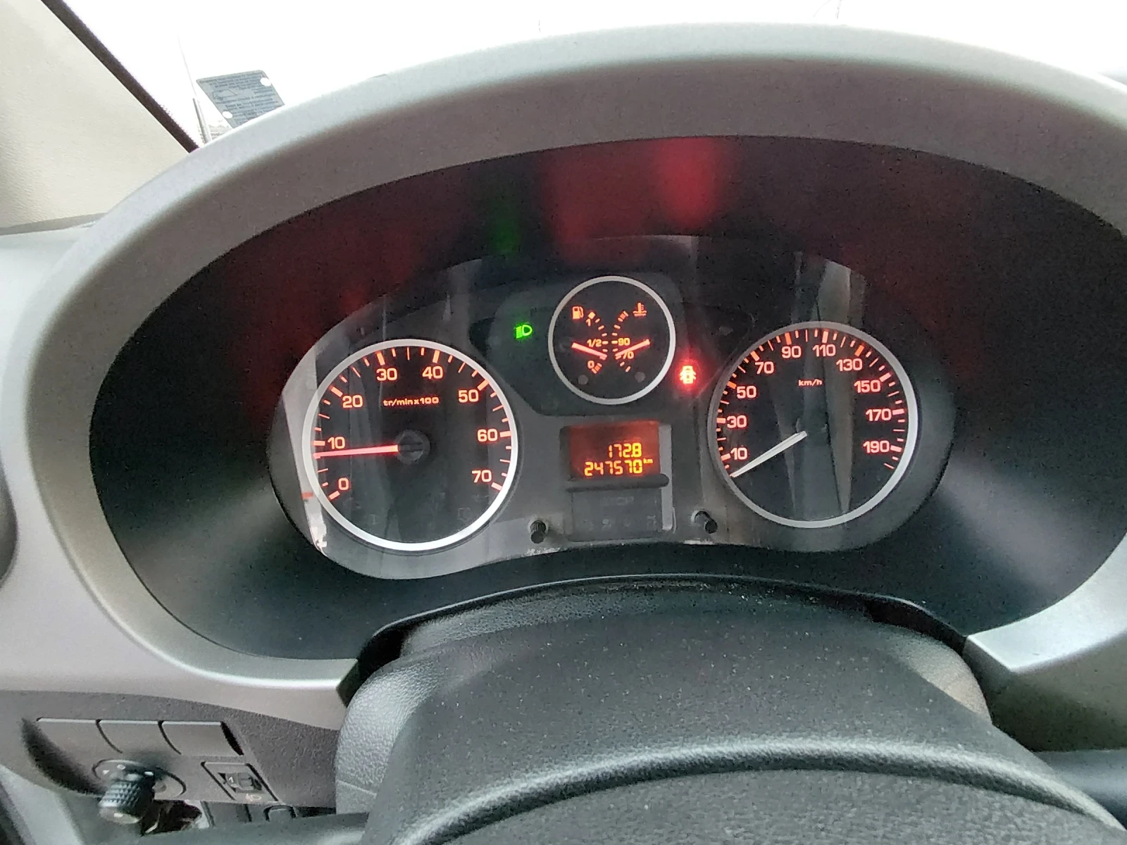 Peugeot Partner Teepe, снимка 5 - Автомобили и джипове - 54177212