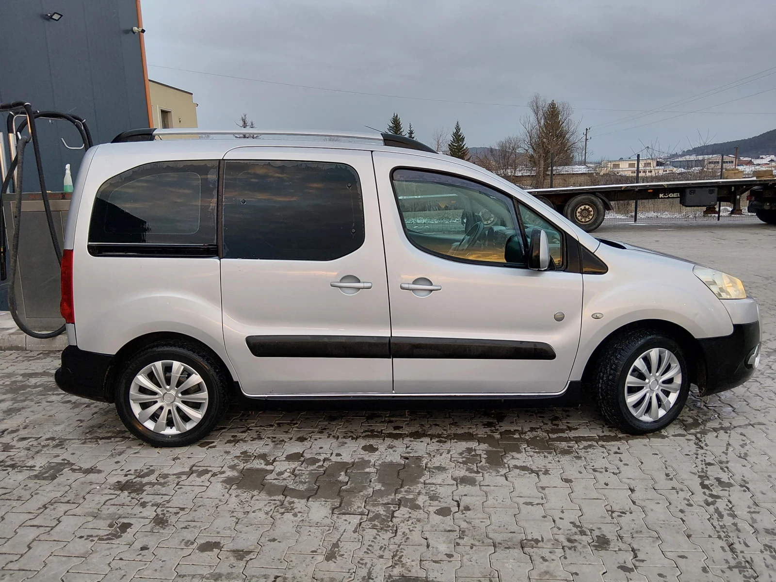 Peugeot Partner Teepe, снимка 2 - Автомобили и джипове - 54177212