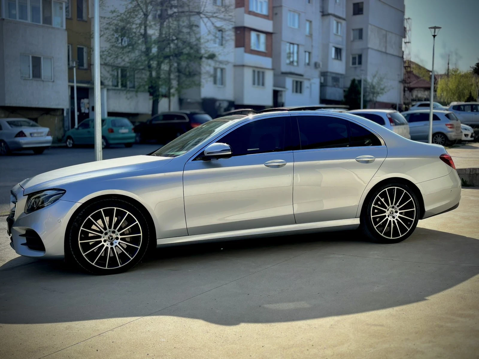 Mercedes-Benz E 350 Mercedes-Benz E 350d AMG | 2019 | FULL EXTRAS | ПЕ