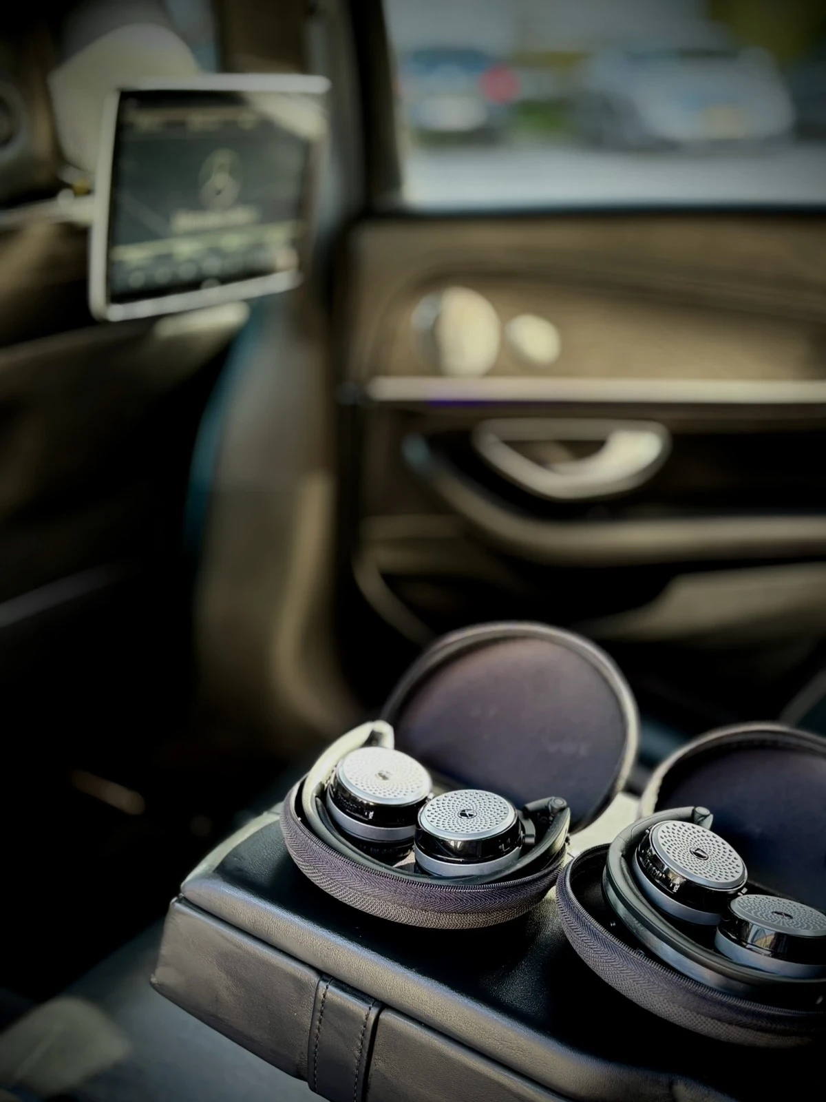 Mercedes-Benz E 350 Mercedes-Benz E 350d AMG | 2019 | FULL EXTRAS | ПЕ, снимка 8 - Автомобили и джипове - 54208030