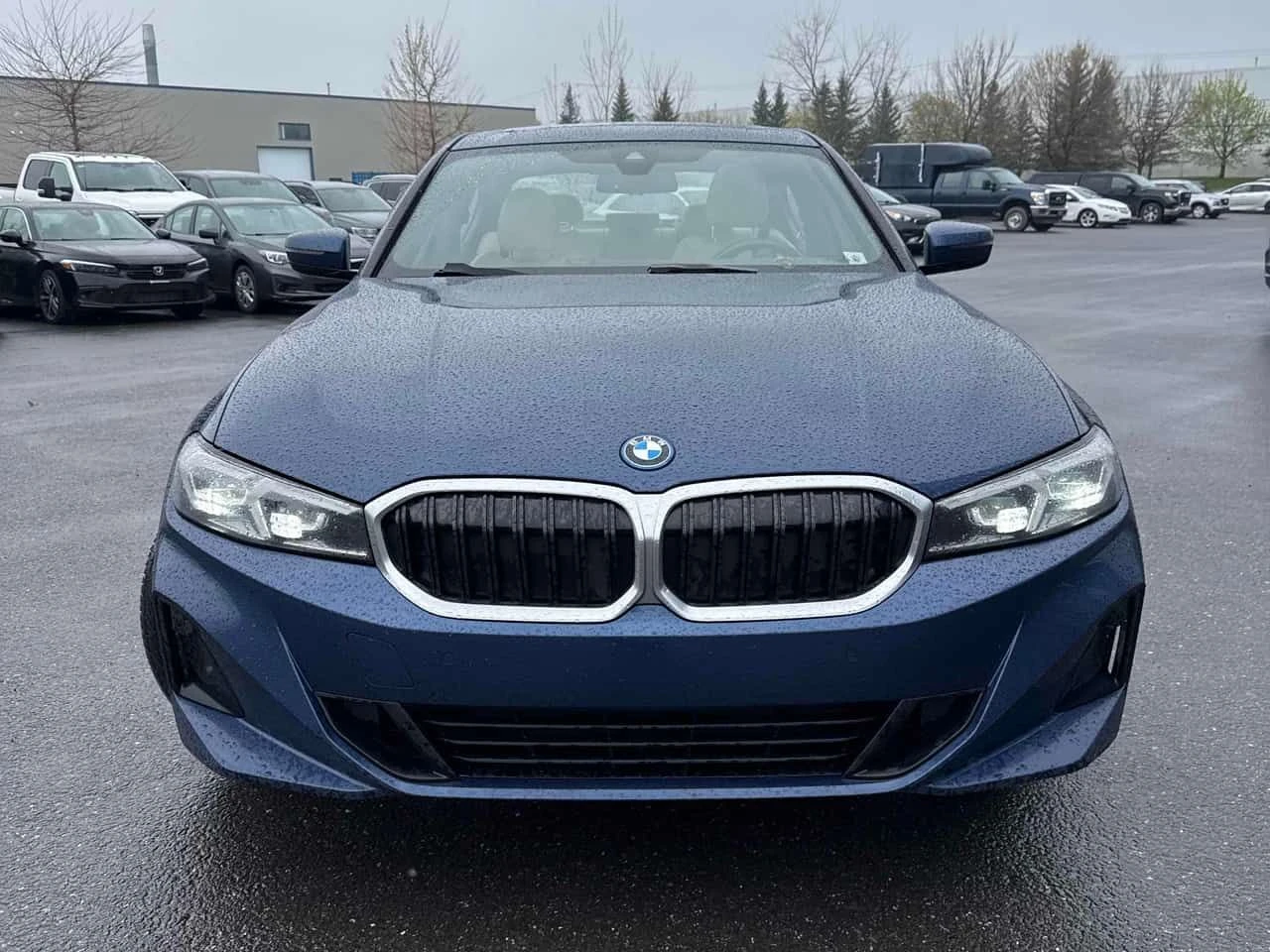 BMW 330 * 330e xDrive * 2 КЛЮЧА * ПОДГРЕВ * АВТОКРЕДИТ, снимка 6 - Автомобили и джипове - 54557239
