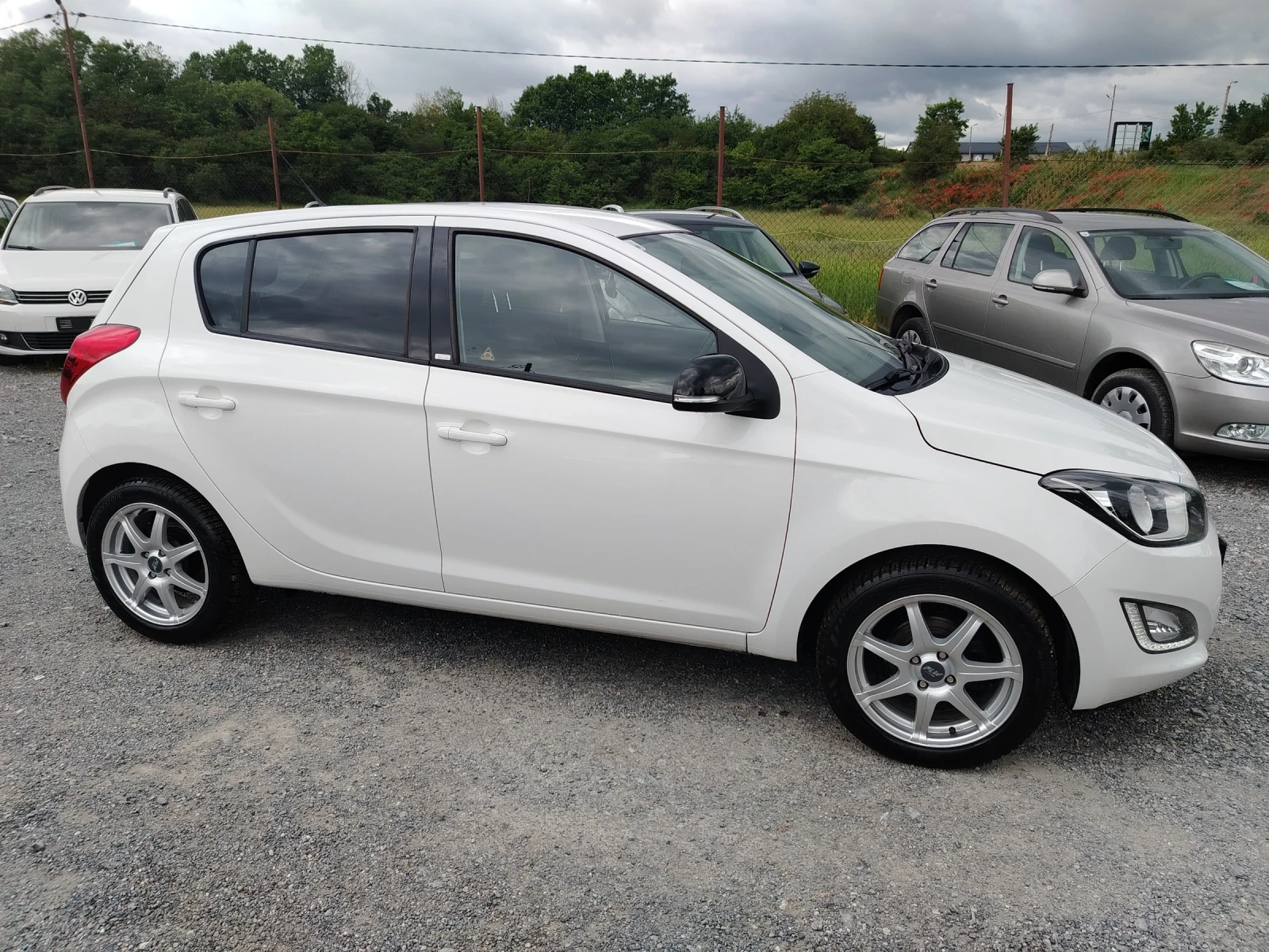 Hyundai I20 1.25 BENZIN TOP, снимка 5 - Автомобили и джипове - 54674677