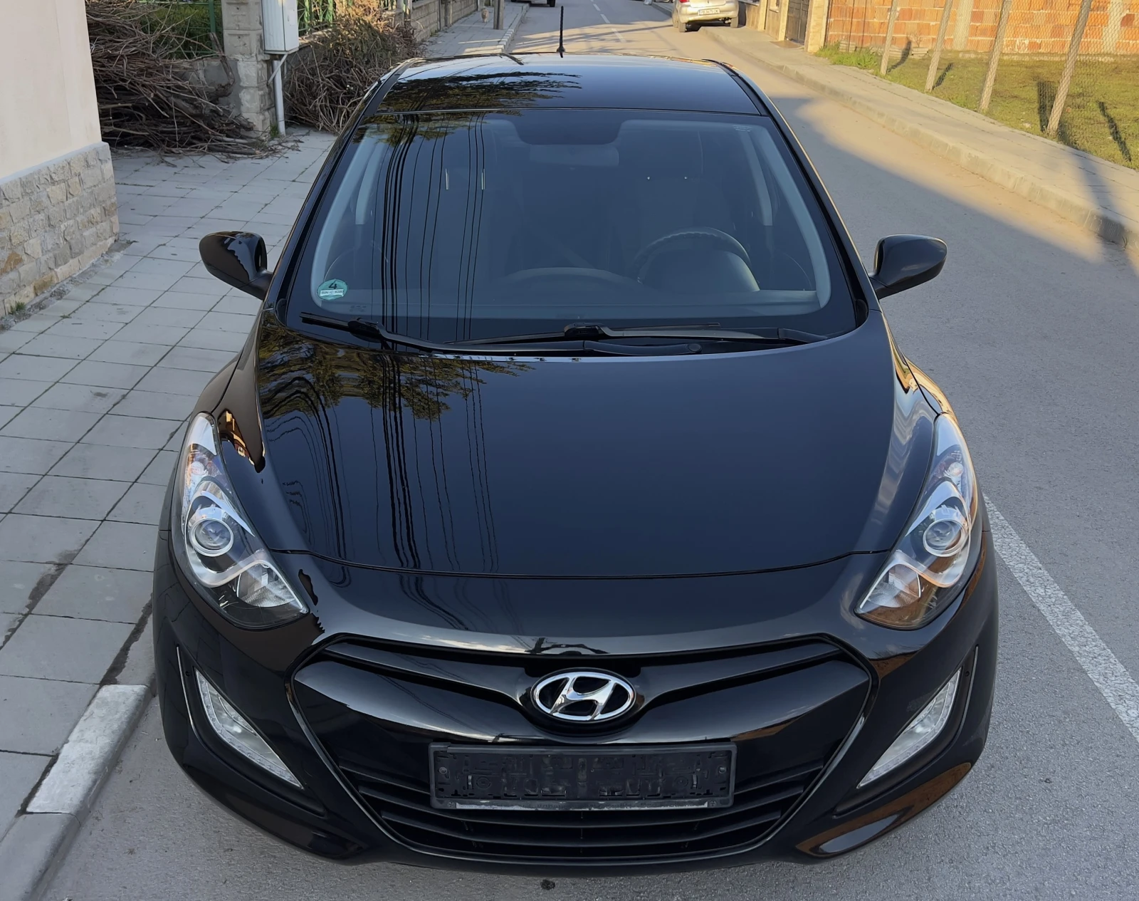 Hyundai I30 1.4i 2013г, снимка 3 - Автомобили и джипове - 54831974