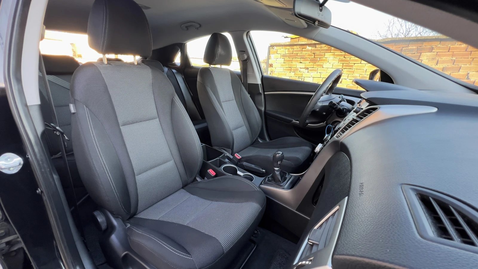 Hyundai I30 1.4i 2013г, снимка 9 - Автомобили и джипове - 54831974