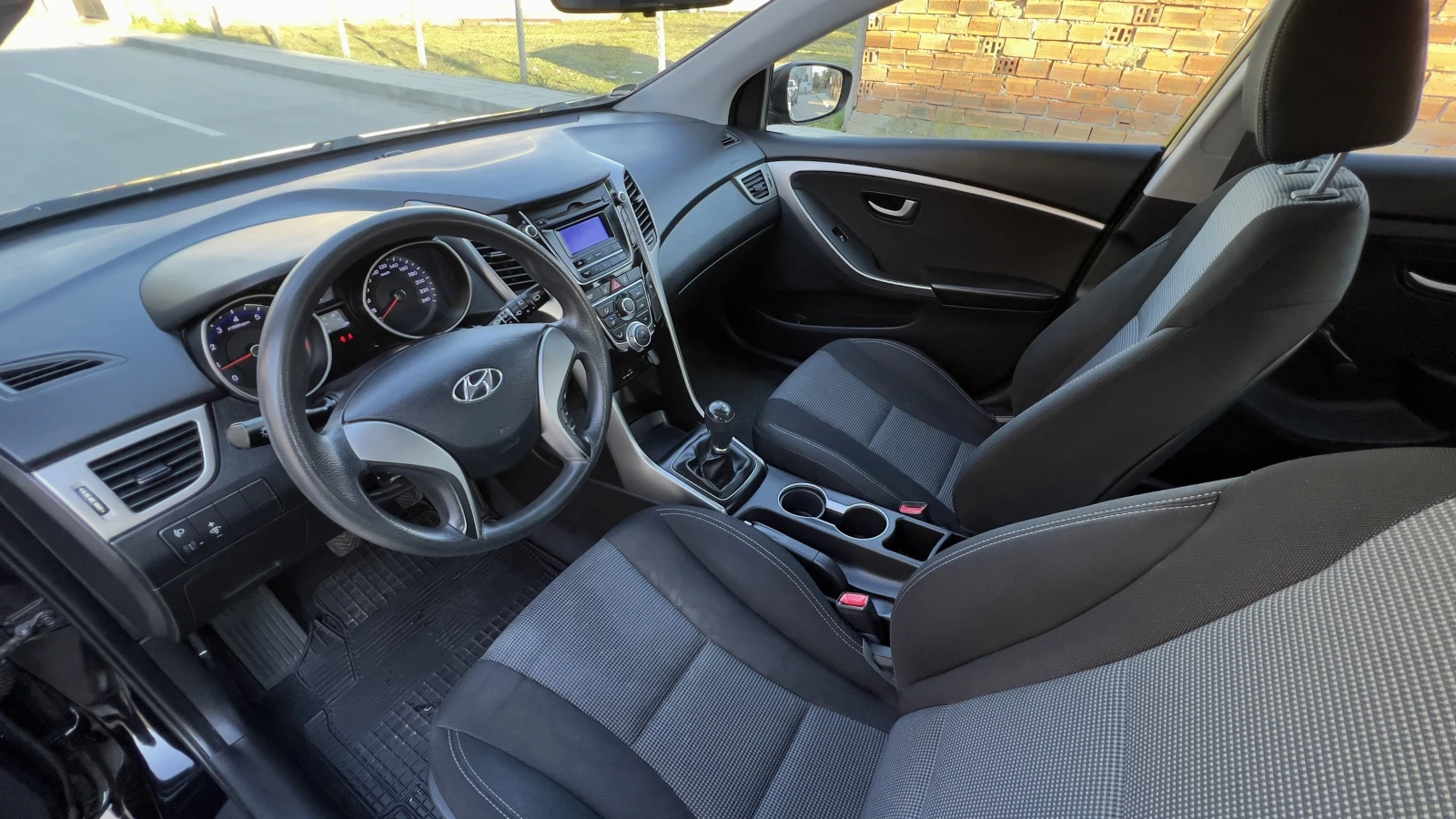 Hyundai I30 1.4i 2013г, снимка 7 - Автомобили и джипове - 54831974