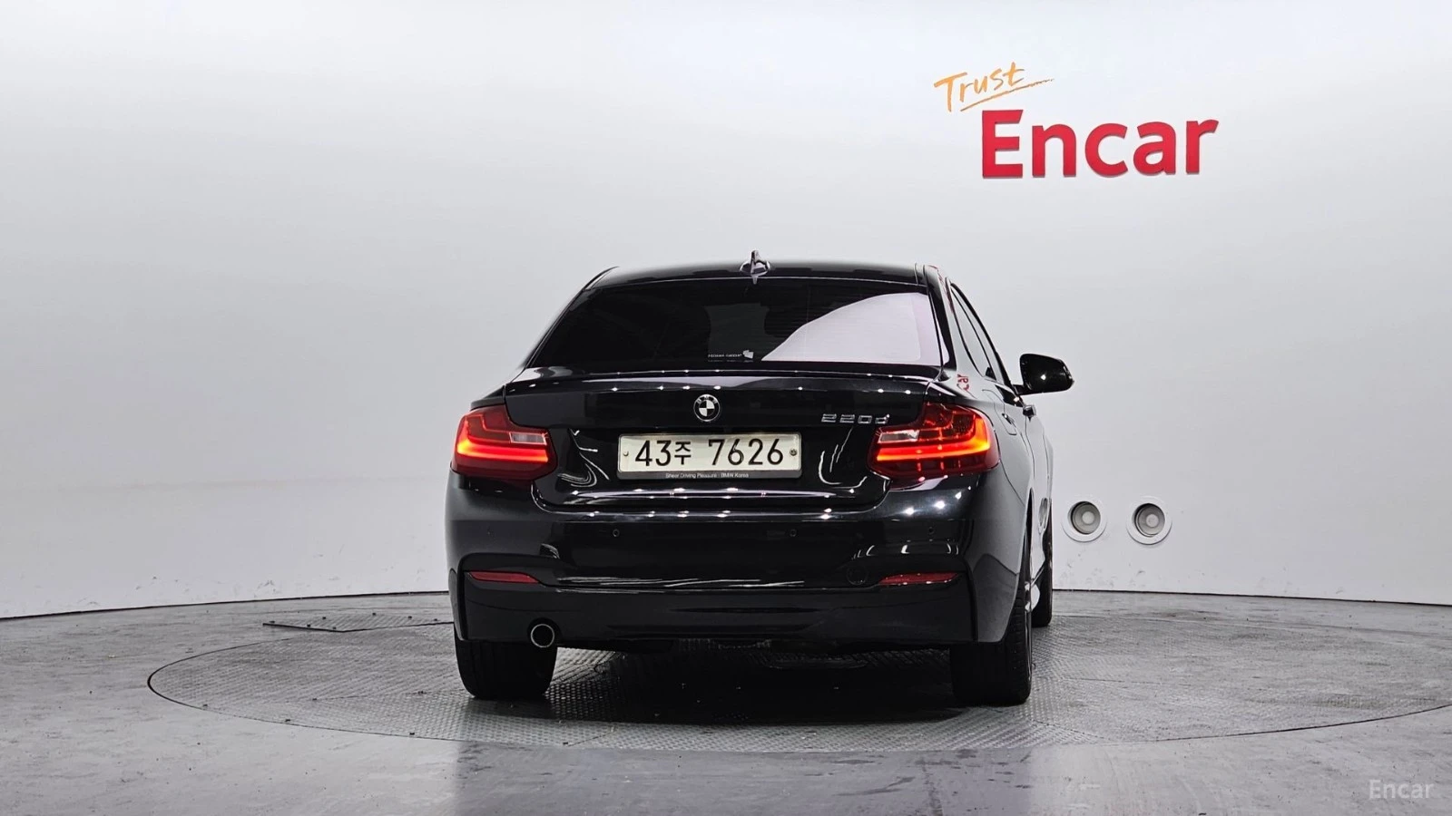 BMW 220 M SPORT COUPE* КОЖА* ПОДГРЕВ* ПАНО, снимка 4 - Автомобили и джипове - 55596582