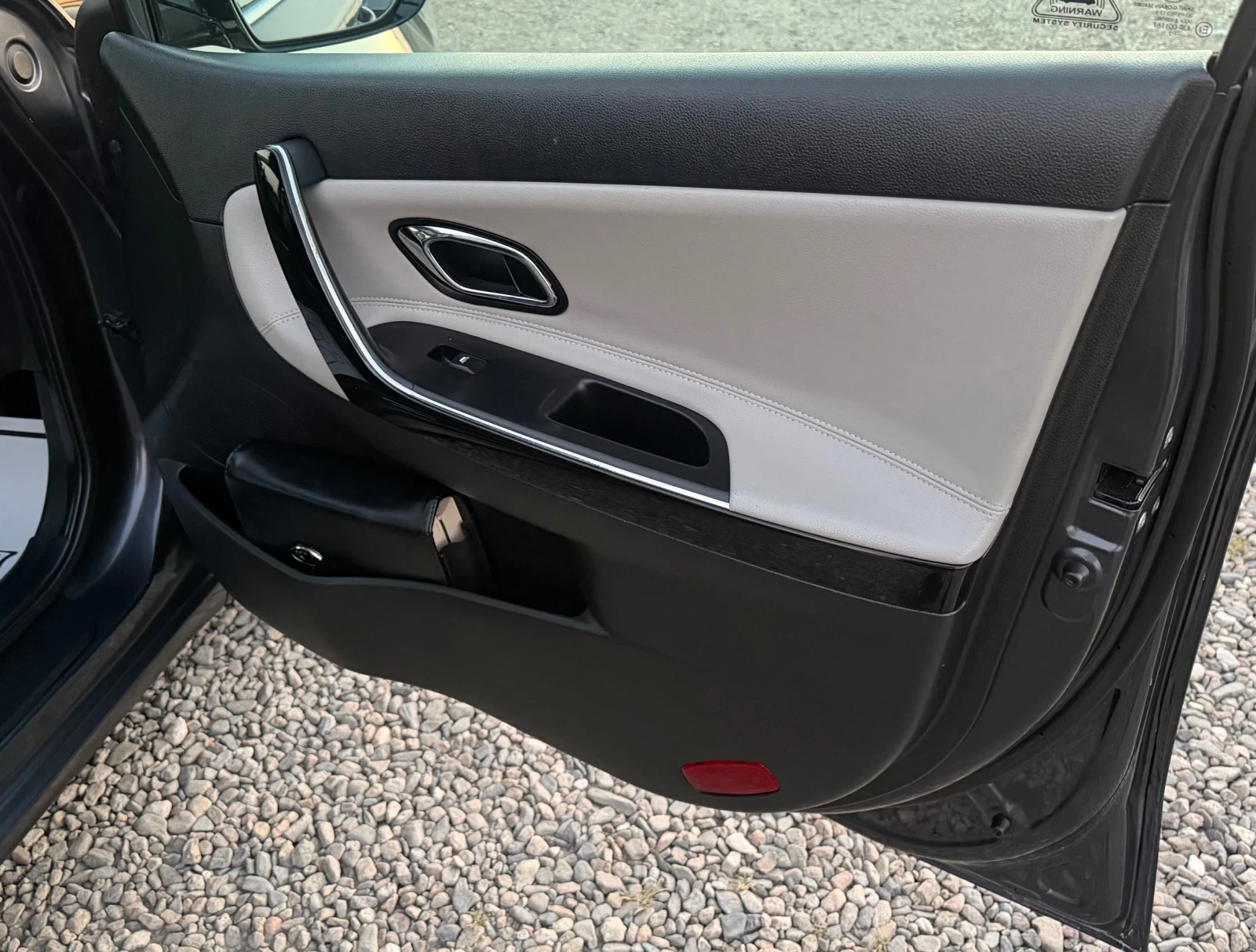 Kia Ceed 1.6 CRDI * АВТОМАТ* НАВИГАЦИЯ* ПАНОРАМА* , снимка 14 - Автомобили и джипове - 55657462