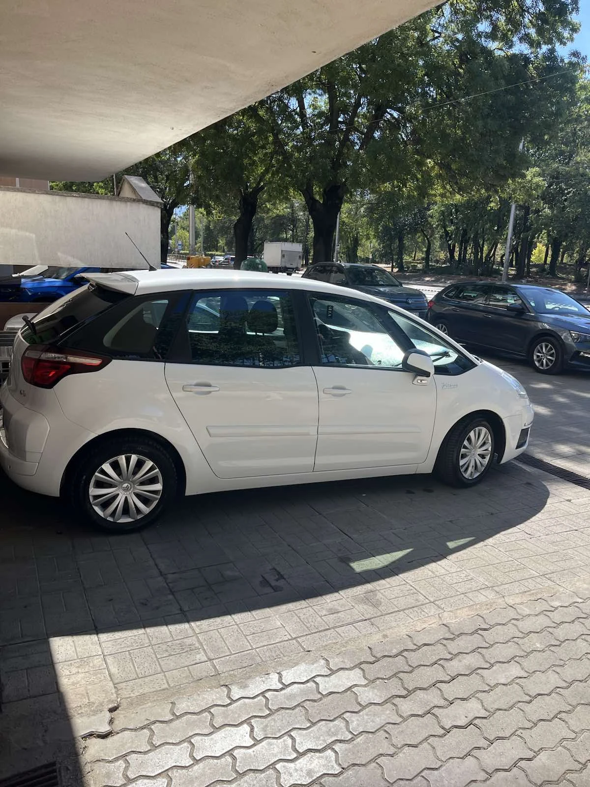 Citroen C4 Picasso Пикасо 1.6 бензин, снимка 4 - Автомобили и джипове - 55977582