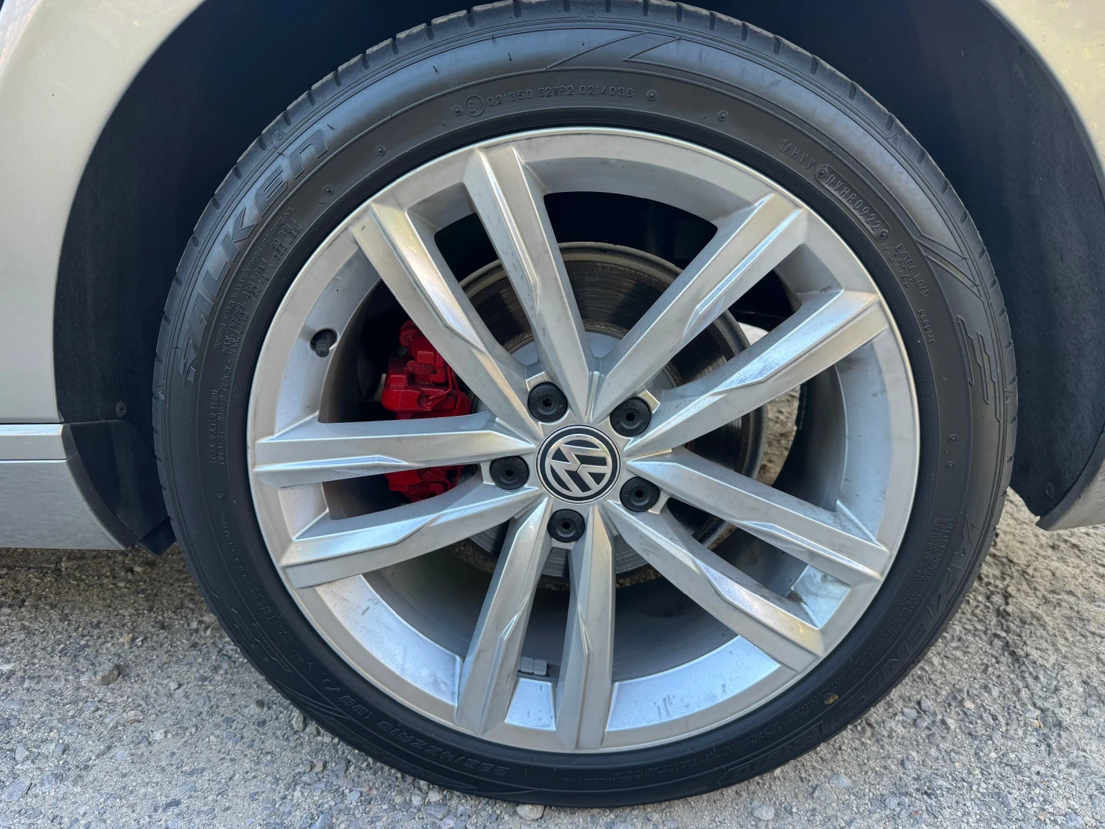 VW Passat, снимка 15 - Автомобили и джипове - 55982449