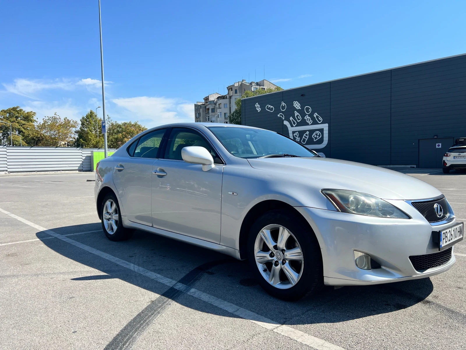 Lexus IS 220d, снимка 2 - Автомобили и джипове - 56153107