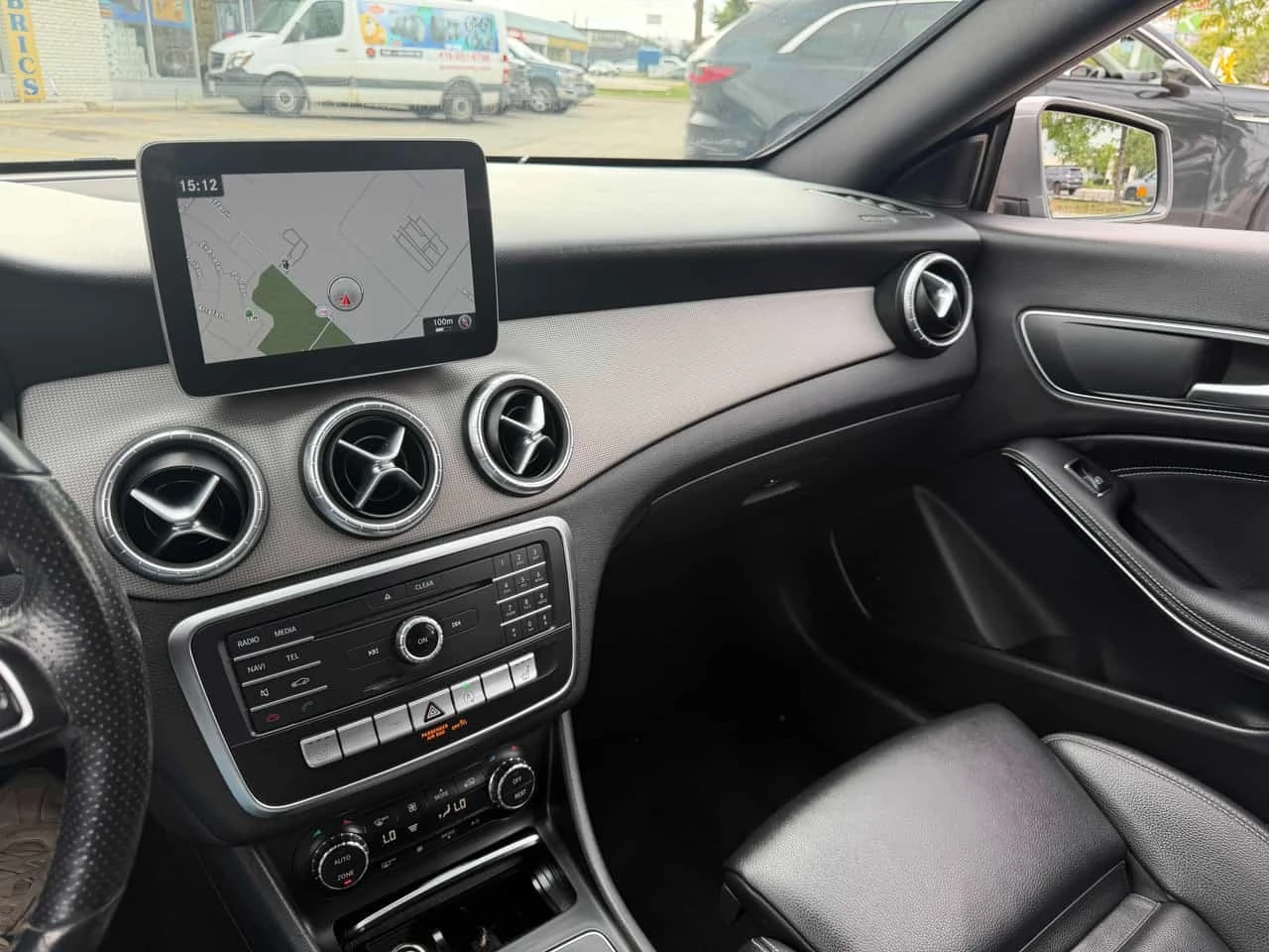 Mercedes-Benz CLA * 250 * CARFAX * БЕЗ ПЪРВОНАЧАЛНА ВНОСКА, снимка 9 - Автомобили и джипове - 56168763