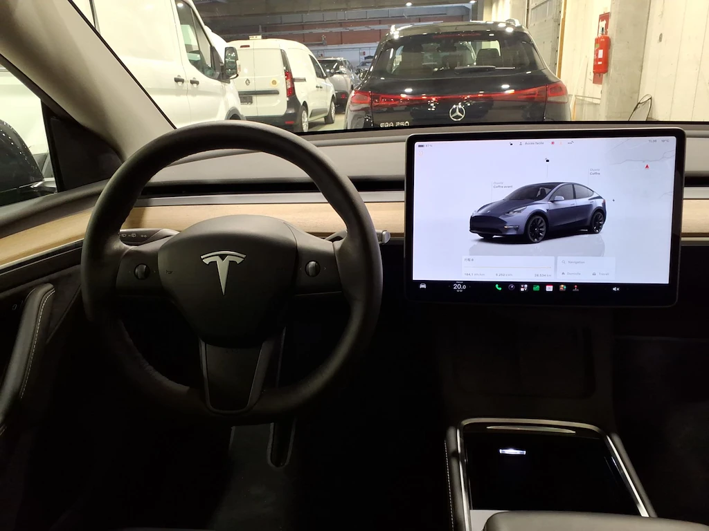 Tesla Model Y Long Range Dual Motor 75 KW Leather Panorama, снимка 8 - Автомобили и джипове - 56288518
