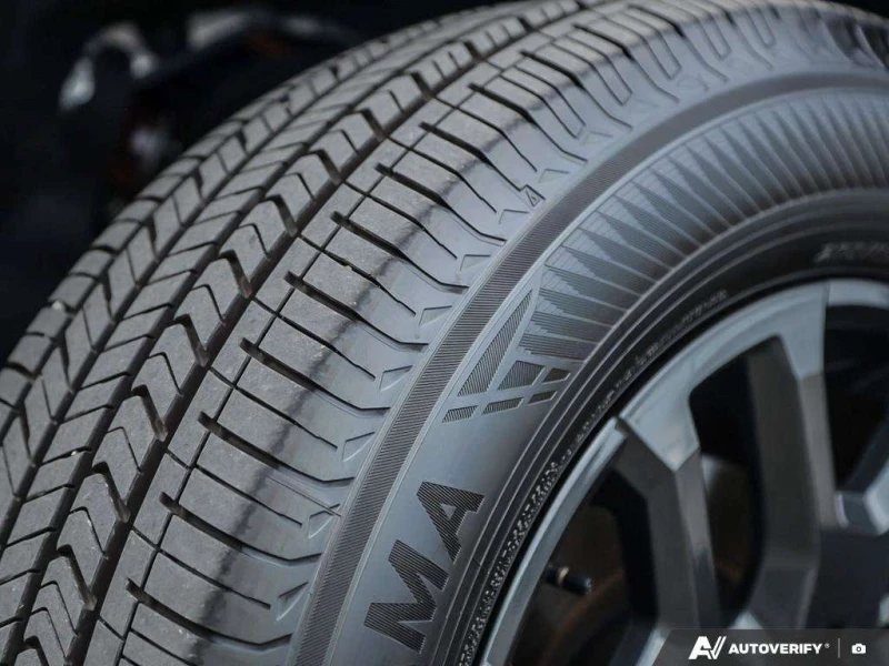 Toyota Sequoia * 85 Series * CARFAX * БЕЗ ПЪРВОНАЧАЛНА ВНОСКА, снимка 11 - Автомобили и джипове - 53154895