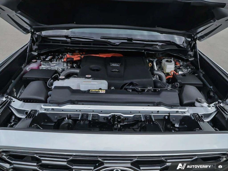 Toyota Sequoia * 85 Series * CARFAX * БЕЗ ПЪРВОНАЧАЛНА ВНОСКА, снимка 12 - Автомобили и джипове - 53154895